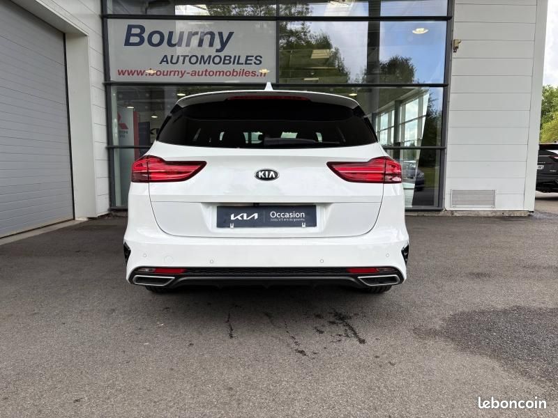 Kia Ceed SW 1.6 CRDI 136ch MHEV GT Line DCT7 (image 4)