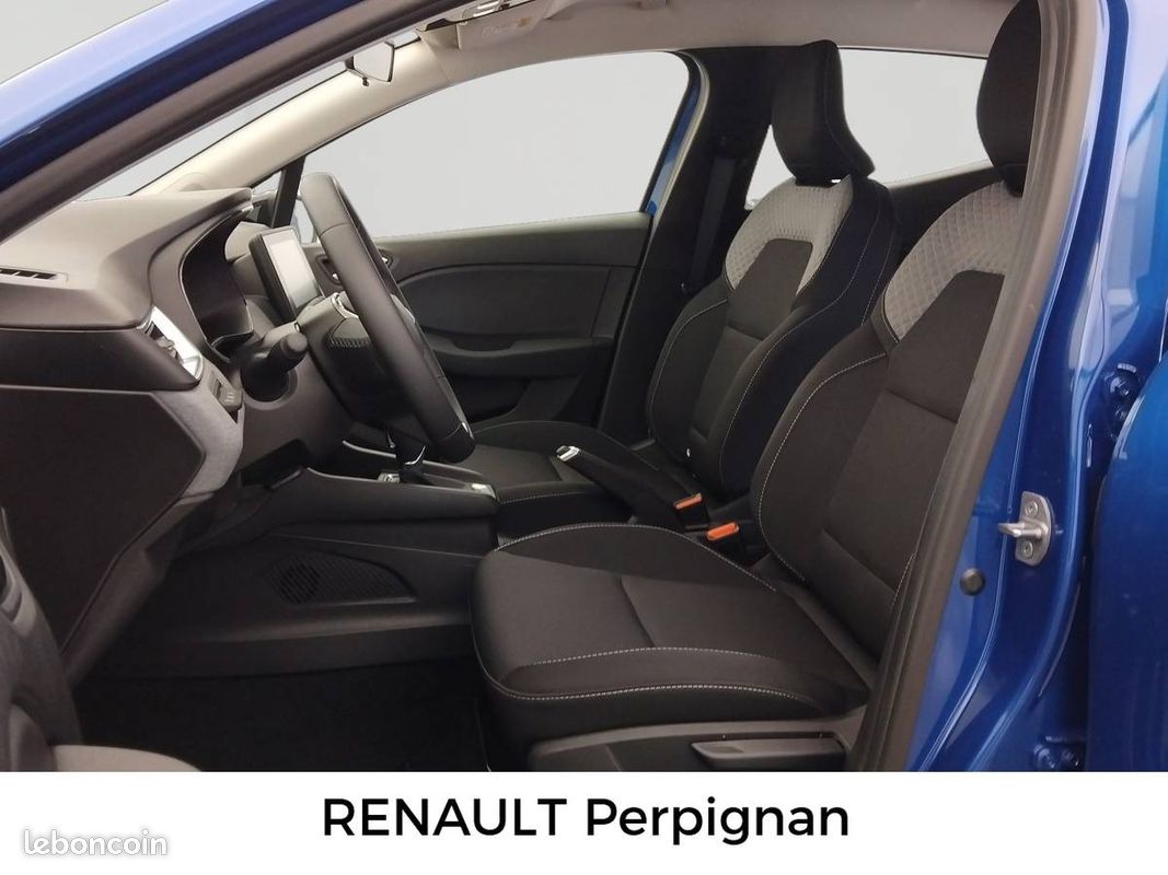 RENAULT Clio E-Tech full hybrid 145 ch GSR2 Evolution (image 12)