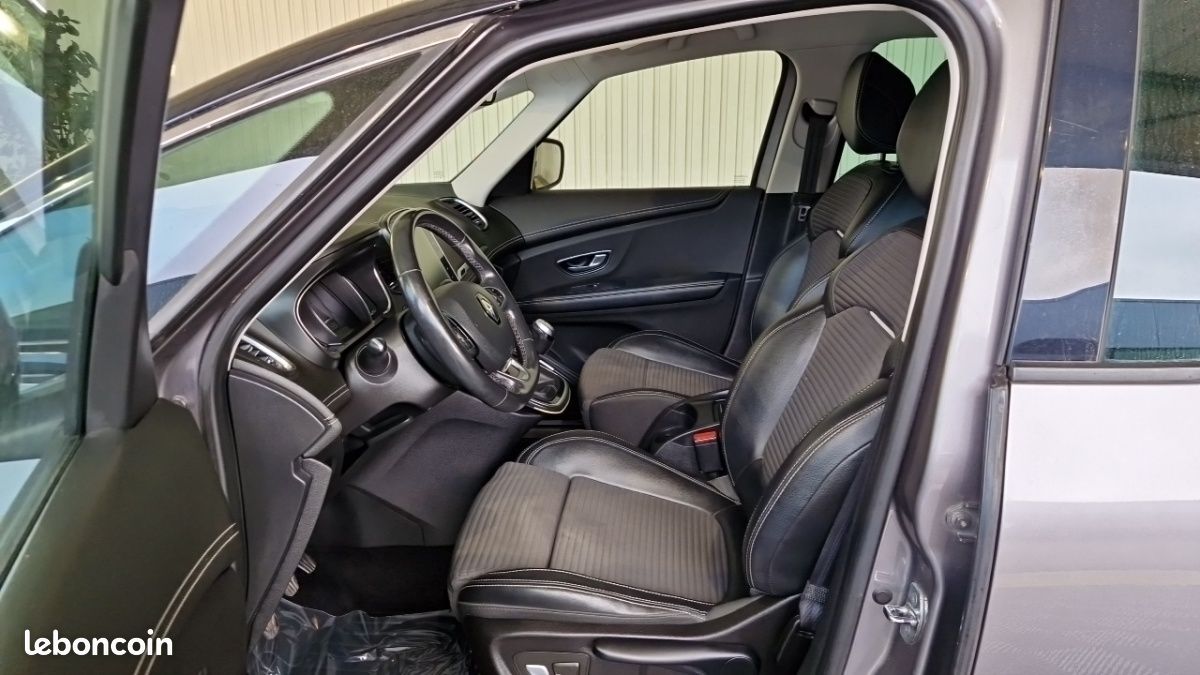 Renault Scénic IV TCE 140 FAP TREND (image 10)