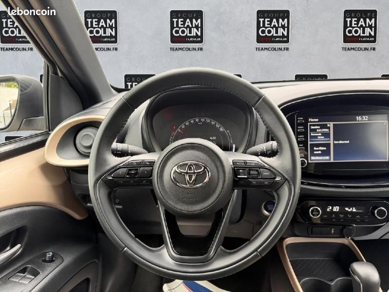 Toyota Aygo X 1.0 VVT-i 72ch Design S-CVT MY23 (image 16)