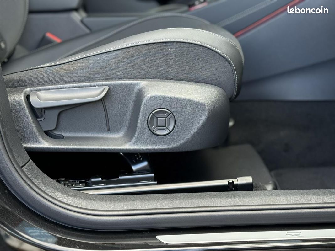 VOLKSWAGEN T-ROC 1.5 eTSI Hybrid DSG7 150 R-Line avec IQ Light et Hayon électrique (image 4)