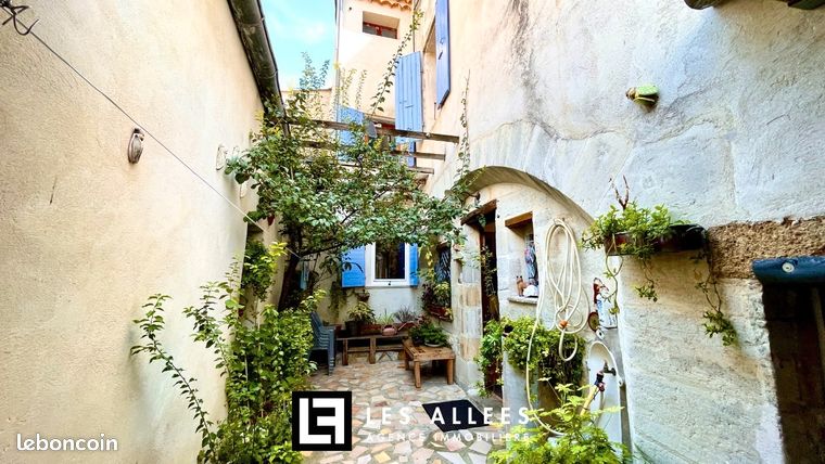 Maison de ville 8 pièces 280 m²