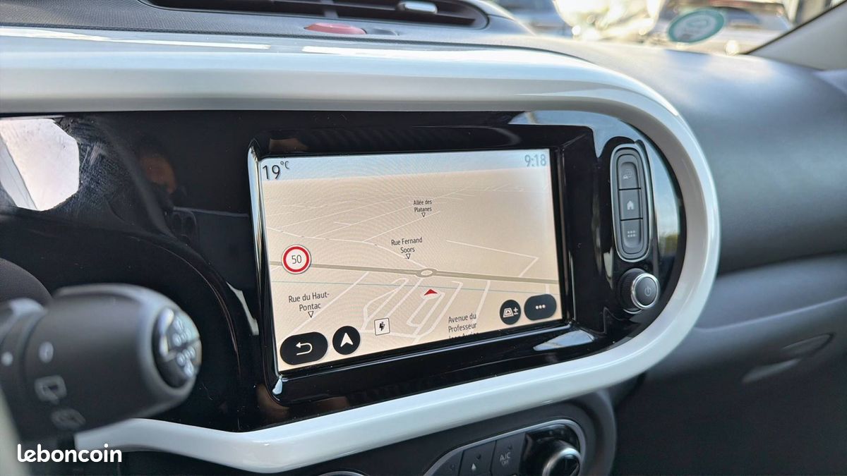 Renault twingo iii e tech techno (image 15)