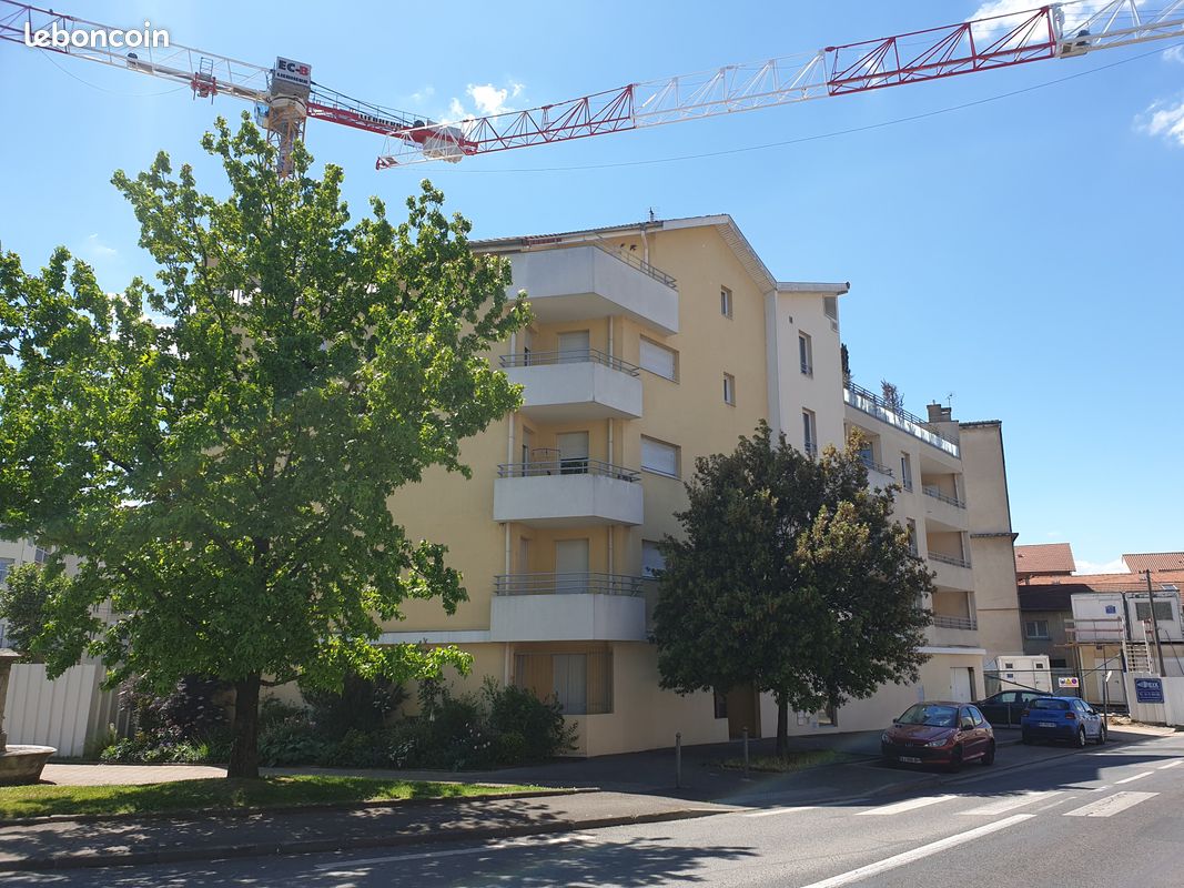 Appartement 1 pièce 32 m² · à Décines-Charpieu · 32 m² · 565 €