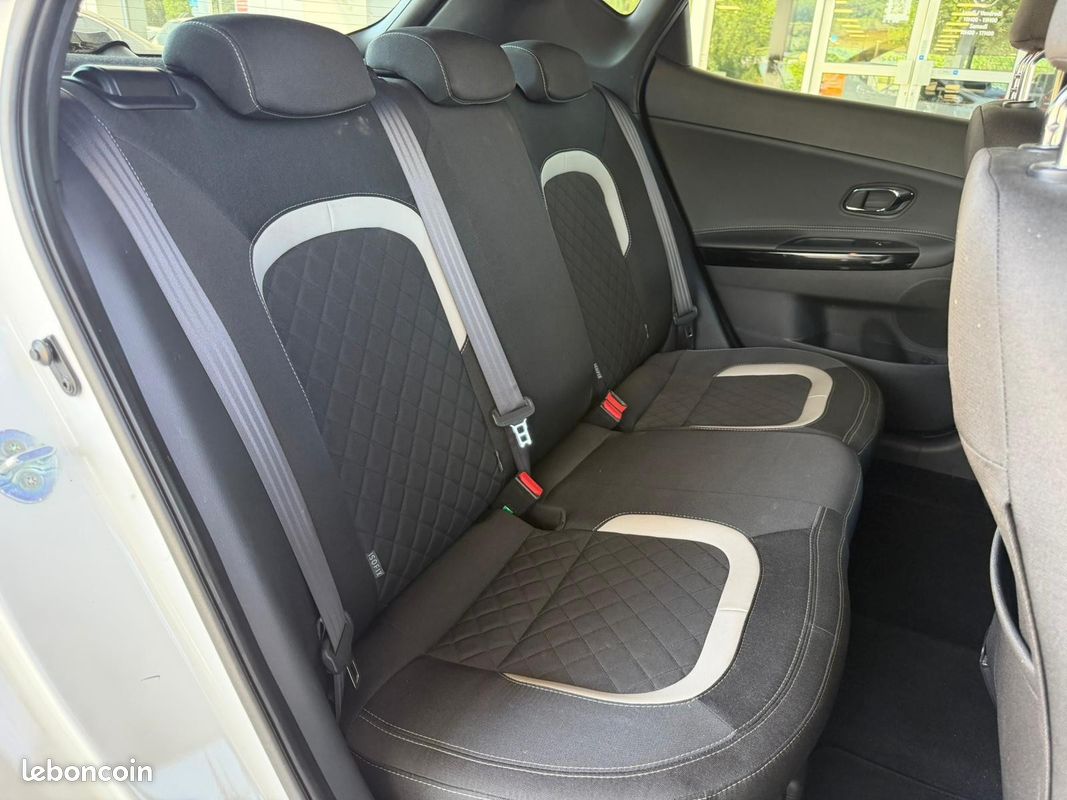 KIA CEE'D 1.6 CRDi 136 ch ISG GT Line DCT7 (image 14)