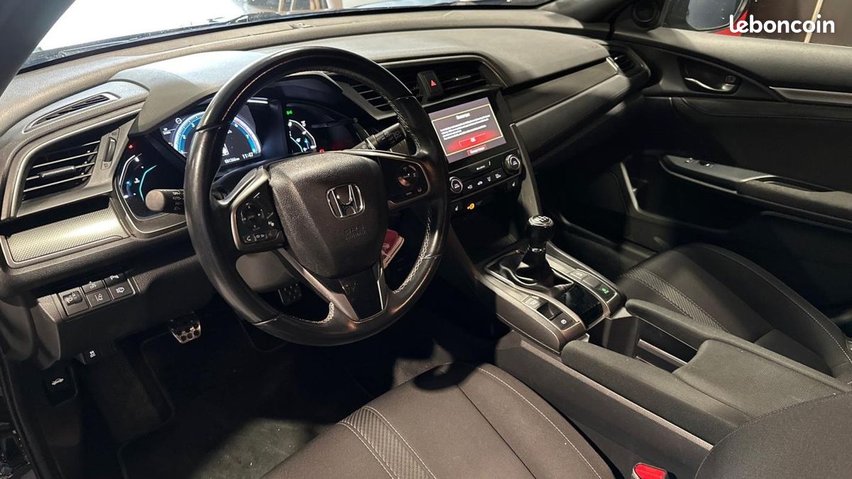 Honda Civic 2018 VTEC 126 Exclusive (image 11)