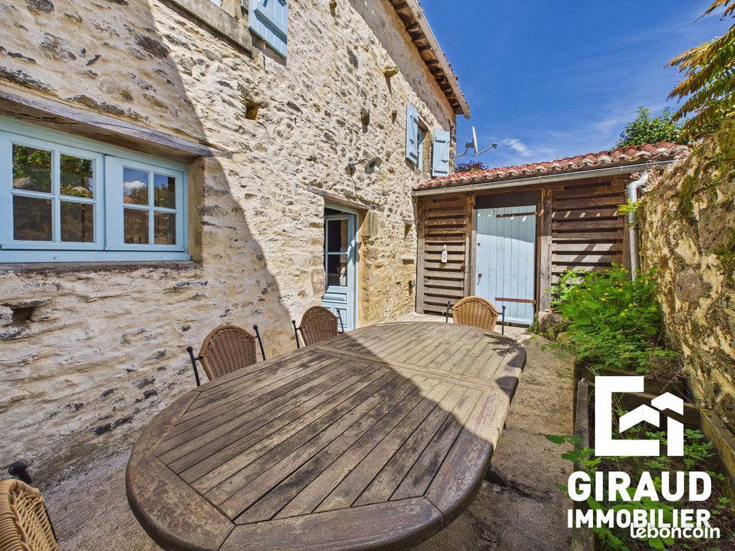 Maison 5 pièces 100 m² · à Vouvant · 100 m² · 159 100 €
