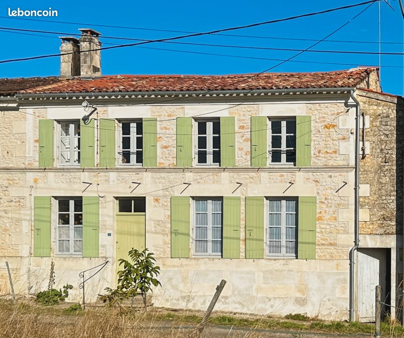 Maison 4 pièces 111 m² · à Saint-André-de-Lidon · 111 m² · 79 700 €