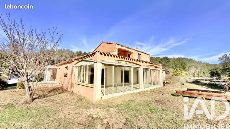 Maison 6 pièces 213 m²