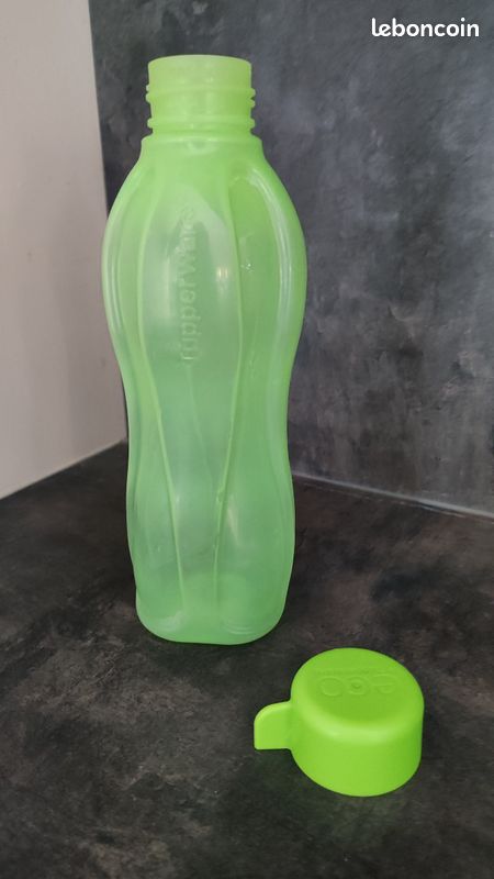 Gourde tupperware vertes 500ml (image 1)