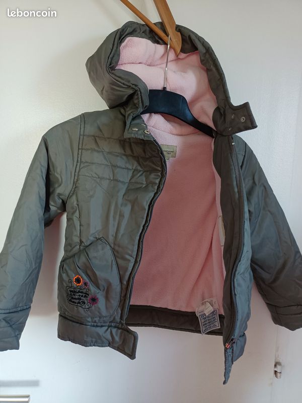 Lot de 4 vêtements 8 ans (image 6)