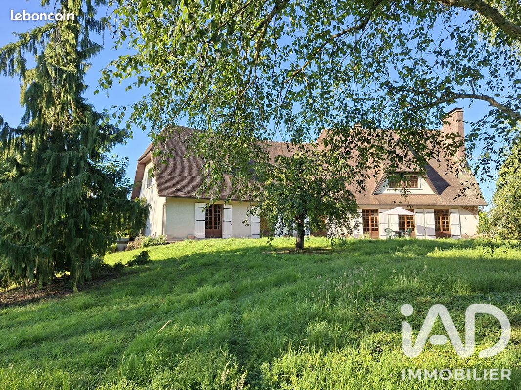 Maison 7 pièces 218 m² · à Offoy · 218 m² · 279 000 €