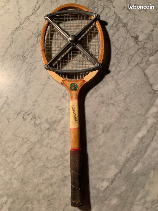 2 ANCIENNES RAQUETTES DE TENNIS ALLO