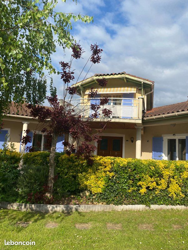 Maison 4 pièces 175 m² · à Chalamont · 175 m² · 375 000 €