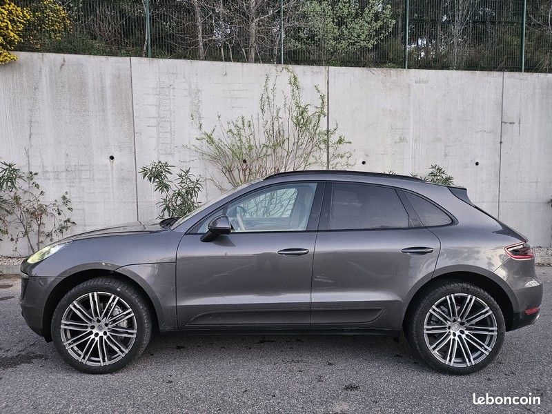 Porsche Macan 3.0 V6 258 S PDK 21' Toit Pano Gar 1 An r (image 4)