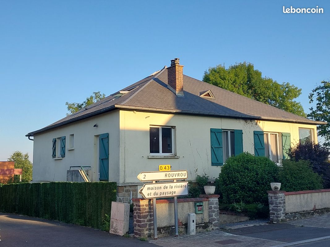 Vente grande maison à Ségrie Fontaine (image 1)