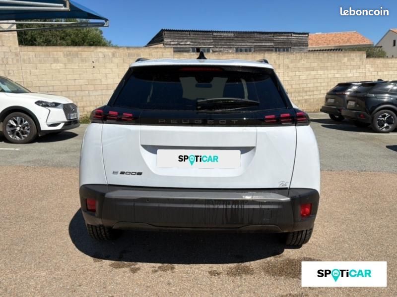 Peugeot 2008 e-2008 156ch Allure (image 5)