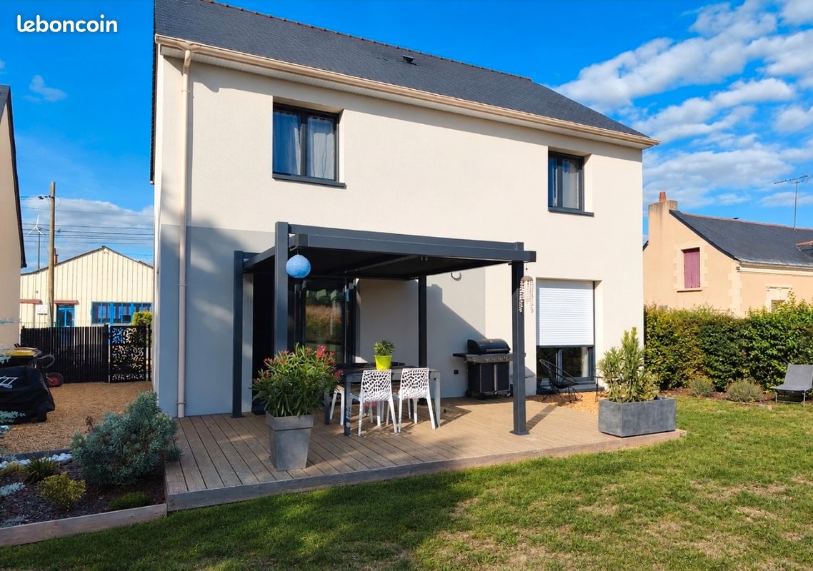 Maison 6 pièces 123 m² · à Brissac Loire Aubance · 123 m² · 299 000 €