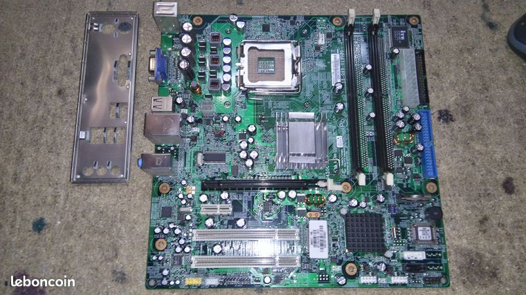 CARTE MERE ACER RC410-M REV 1.1 socket 775 EUR 35,70 - FR