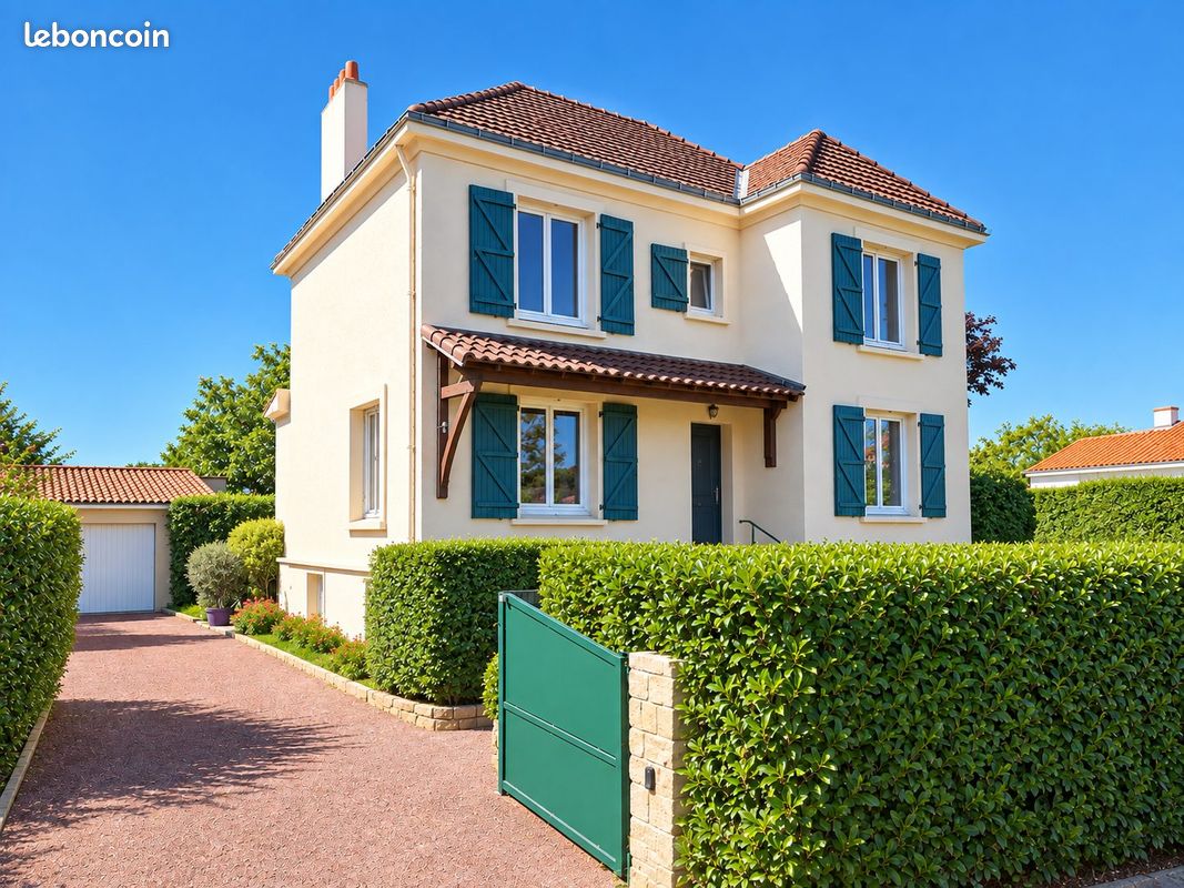 Maison 6 pièces 120 m² · à Montrevault-sur-Èvre · 120 m² · 215 700 €