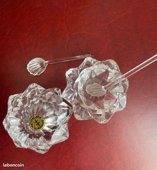 Salière et poivrière en cristal (image 2)