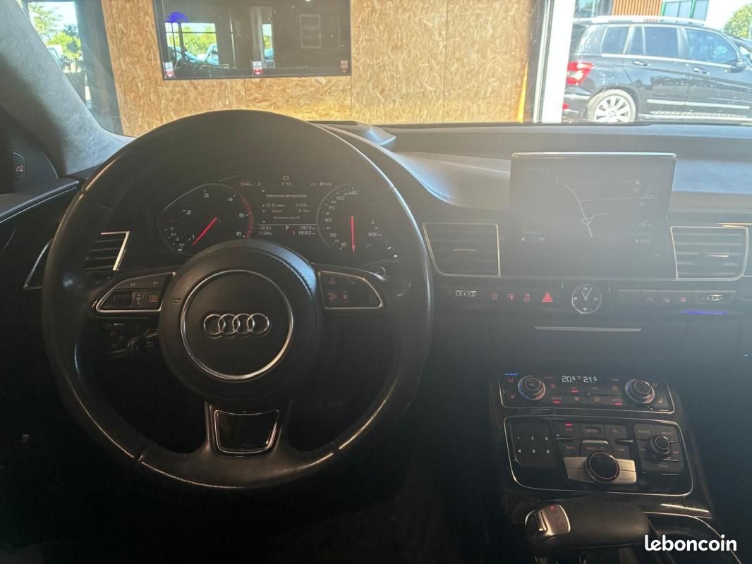 Audi A8 3.0 TDI 250 V6 AVUS EXTENDED QUATTRO (image 32)