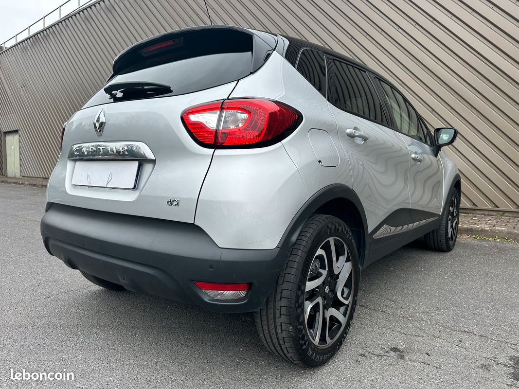 Renault Captur (2) 1.5 DCI 90 INTENS (image 2)