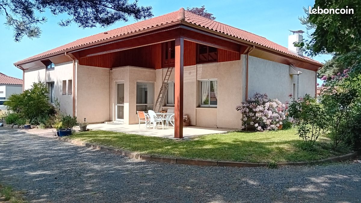 Maison 4 pièces 125 m² · à Saint-Cyr-les-Vignes · 125 m² · 300 000 €