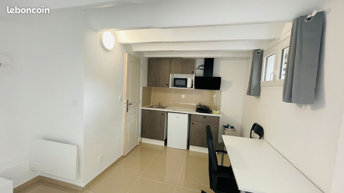 Appartement 1 pièce 15 m² · à Villebon-sur-Yvette · 15 m² · 600 €/mois