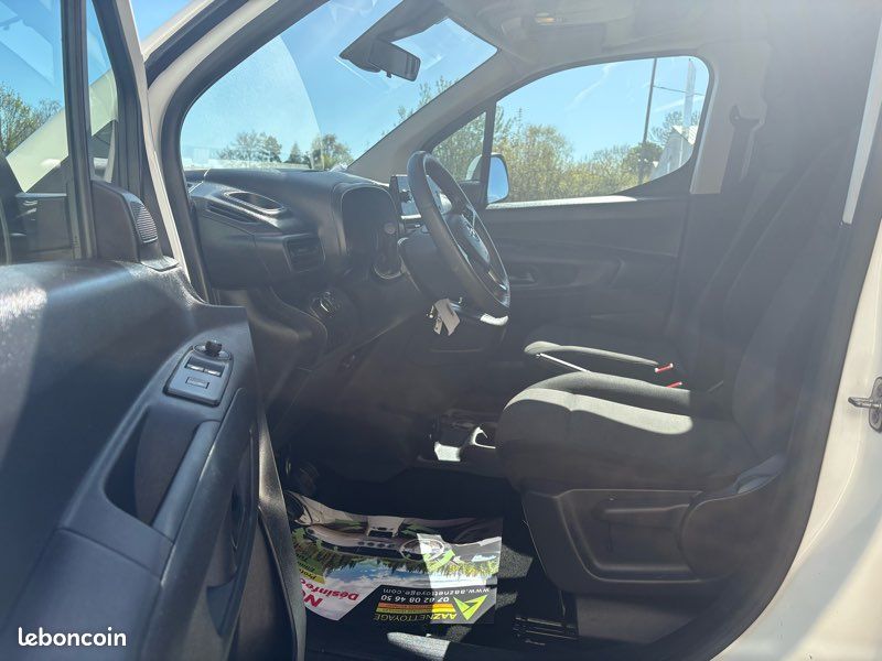 Opel combo bluehdi 100 cv pack clim (image 3)