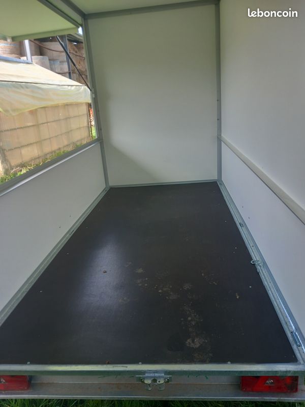 Vend food truck (image 2)