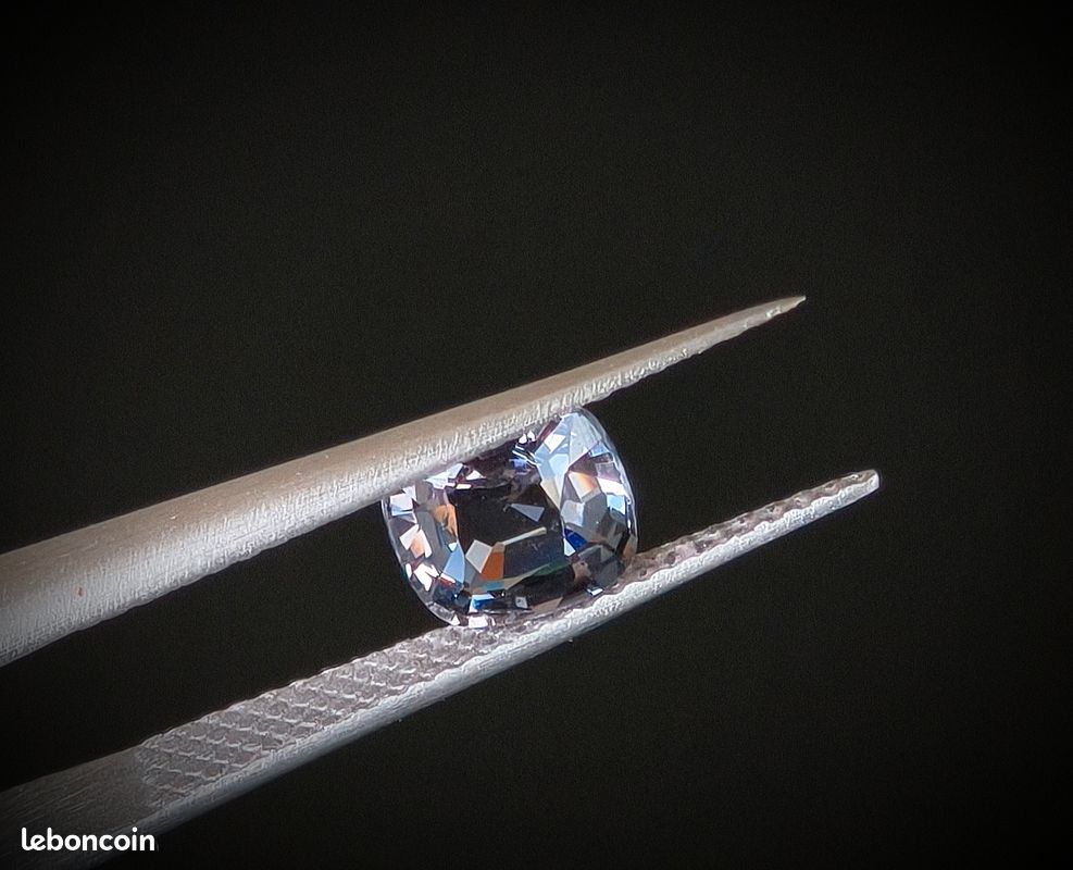 Spinelle gris naturel 1,05 ct certifié IGI – Non traité (image 2)