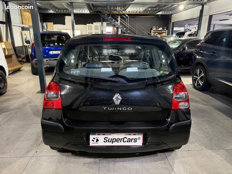 Renault Twingo 2 1.2 60 CH Expression (image 6)