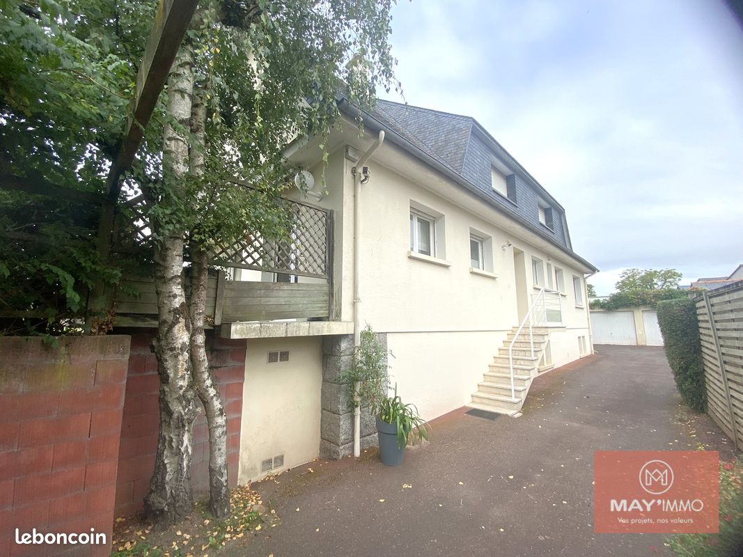 Maison 9 pièces 250 m² · à La Guerche-de-Bretagne · 250 m² · 299 400 €