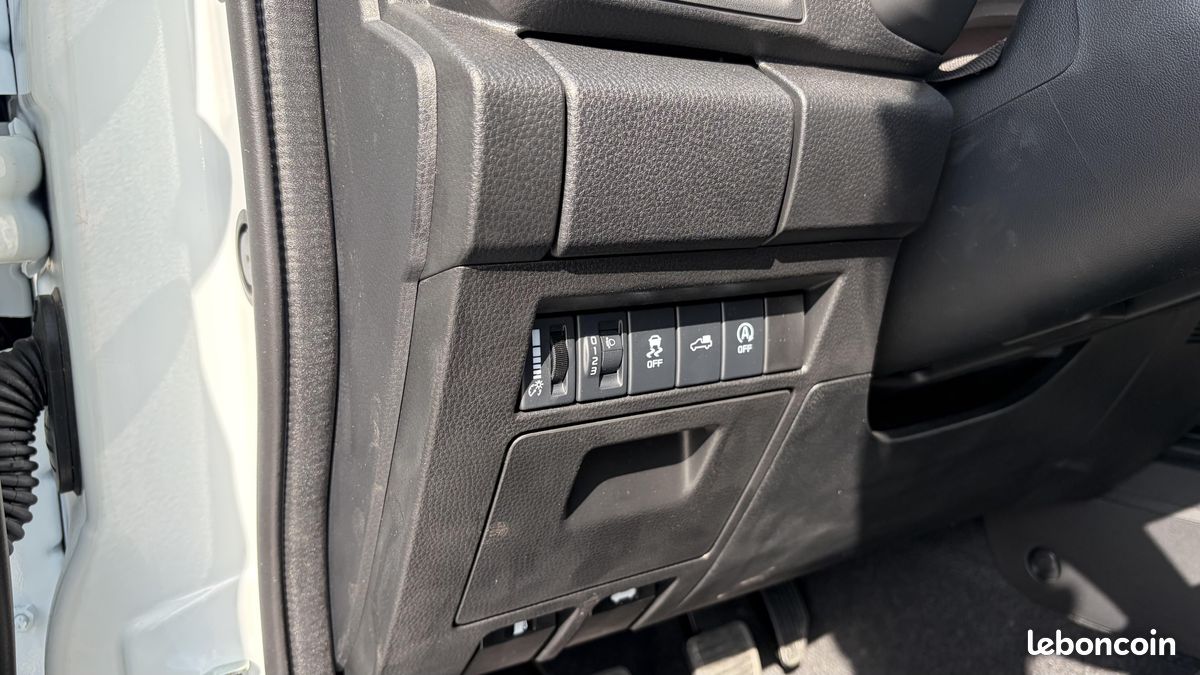Isuzu d-max single cabine m/t b-strong (image 16)