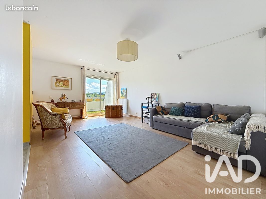 Appartement 5 pièces 98 m² · à Échirolles · 98 m² · 132 000 €
