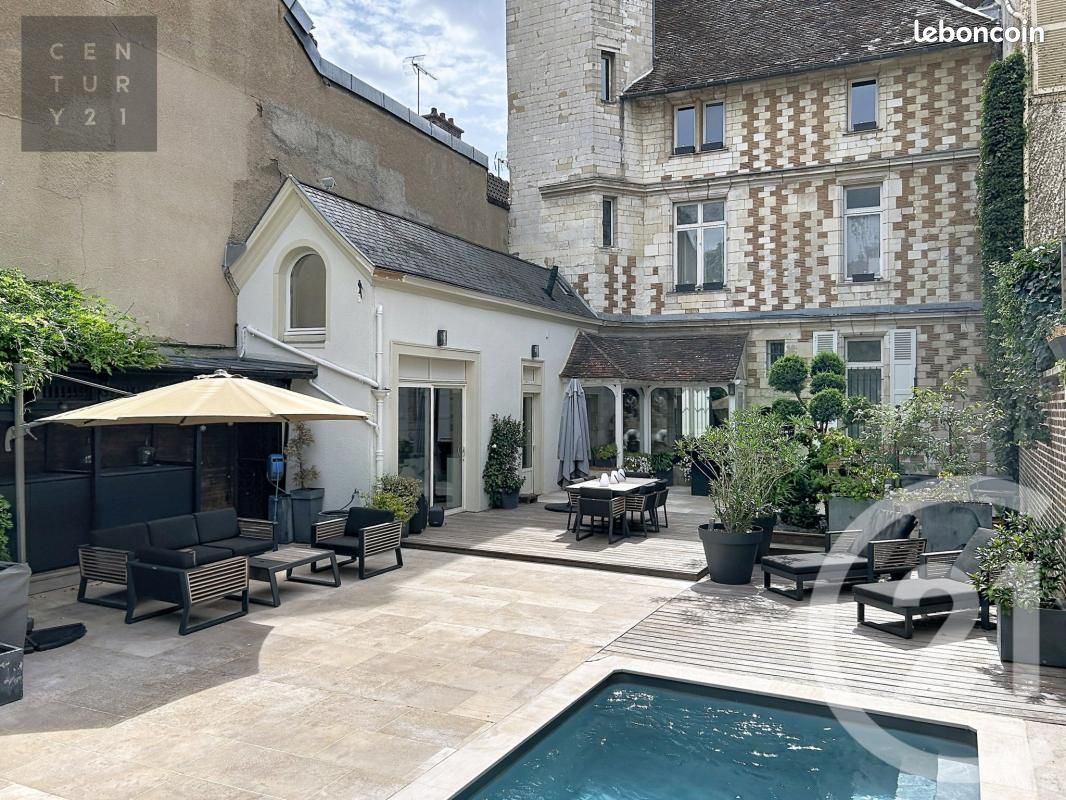 Maison 7 pièces 300 m² · à Troyes · 300 m² · 1 000 000 €