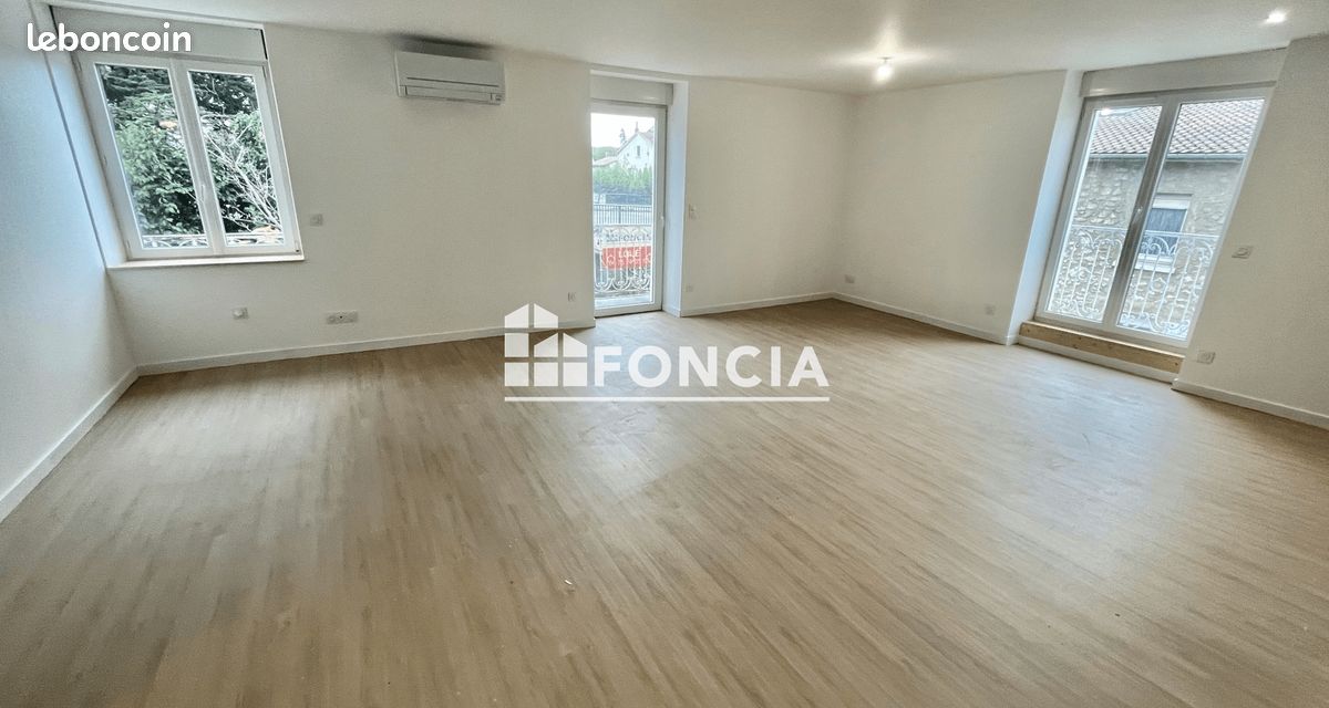 Appartement 3 pièces 80 m² · à Guilherand-Granges · 80 m² · 831 €