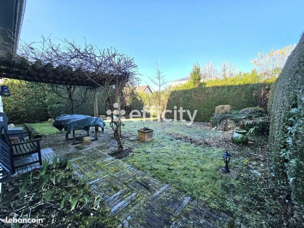 Maison 8 pièces 170 m²
