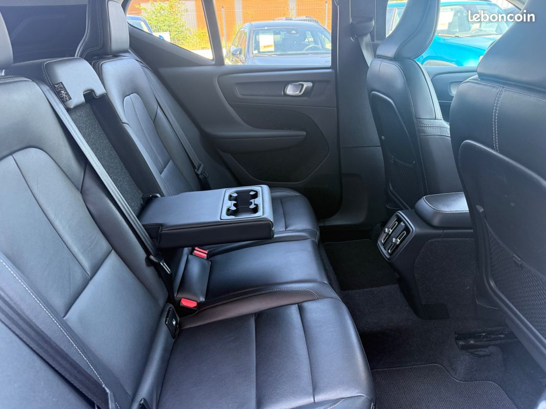 VOLVO XC40 1.5 T3 165 2WD GEARTRONIC INSCRIPTION LUXE Bva - ATTELAGE ESCAMOTABLE ELECTIQUEMENT (image 13)