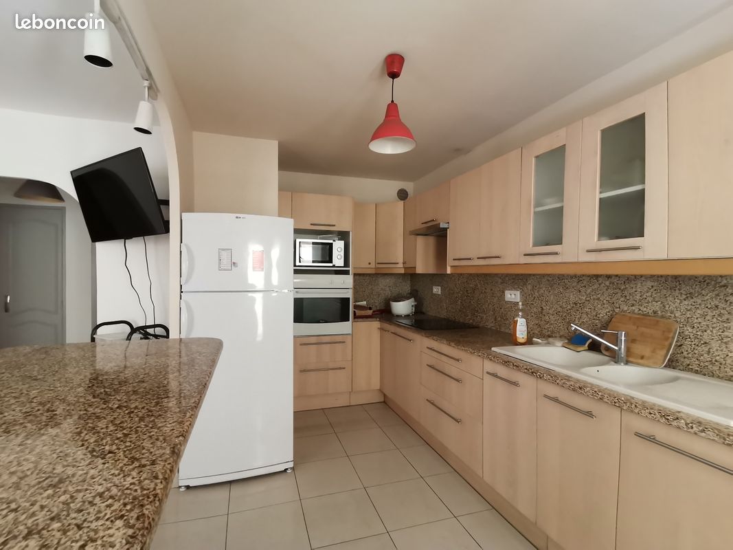 Appartement 4 pièces 90 m² · à Toulon · 90 m² · 1 400 €/mois
