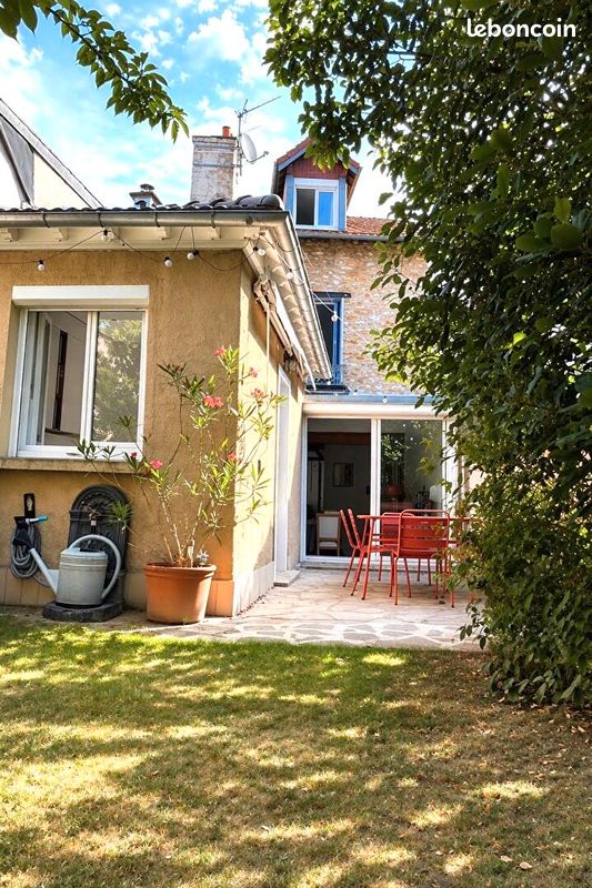 Maison 6 pièces 130 m² · à Saint-Leu-la-Forêt · 130 m² · 449 000 €