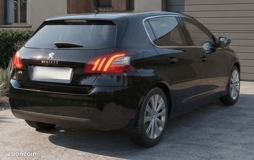 Peugeot 308 1.5 Blue HDI 130 CV (image 2)