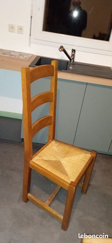Six Chaises en chene massif avec assise paillee (image 2)
