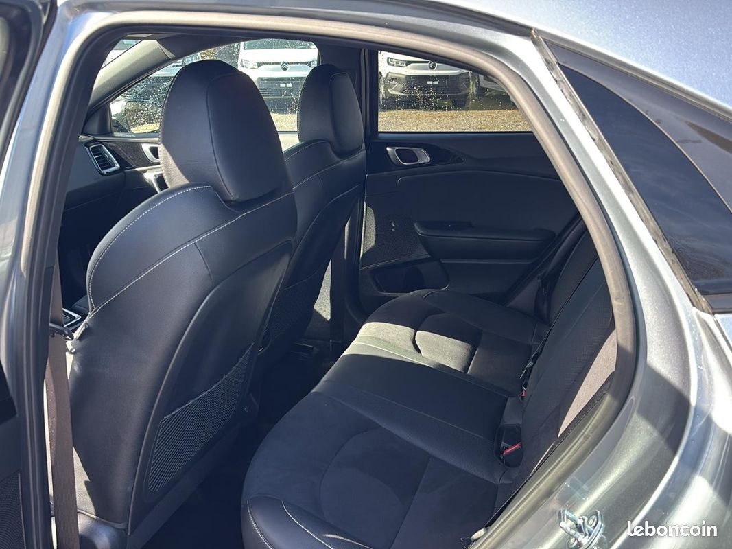 KIA XCEED 1.5 t-gdi 140 gt-line premium dct7 (image 13)