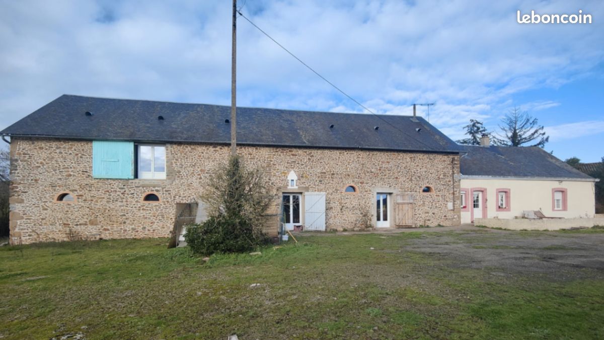 Maison 8 pièces 378 m² · à Champgenéteux · 378 m² · 349 000 €