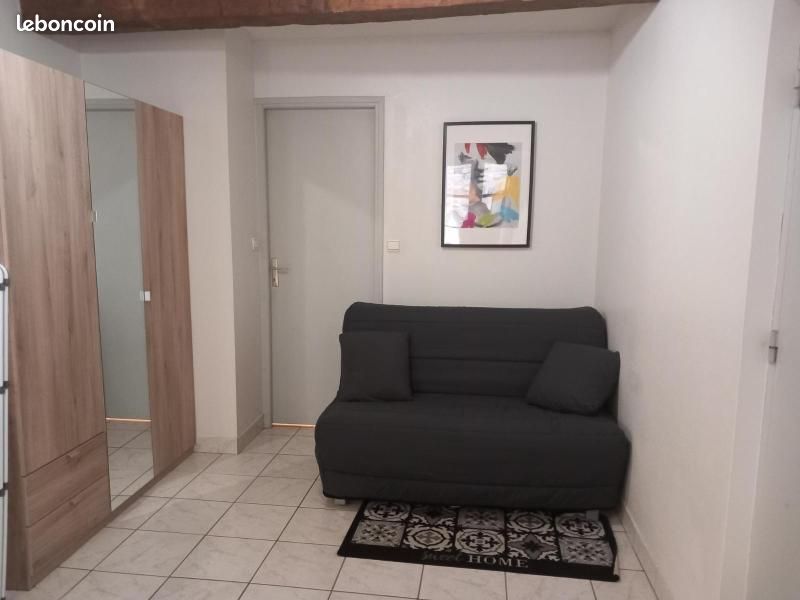 Appartement 1 pièce 17 m² · à Châtillon · 17 m² · 355 €