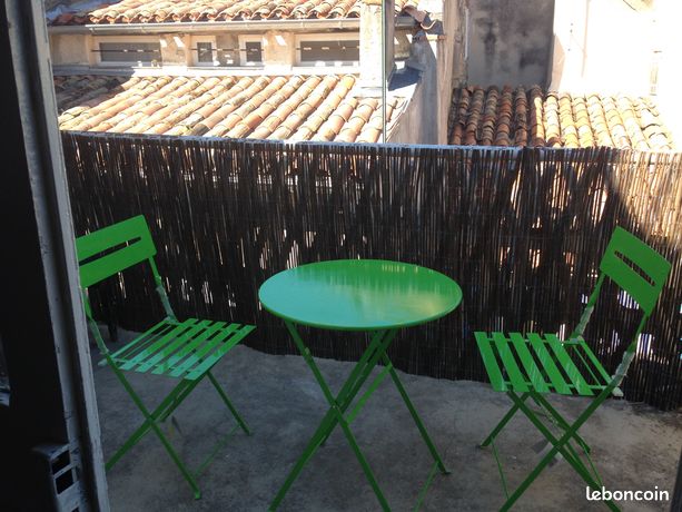 Studio avec terrasse centre historique aix en pce