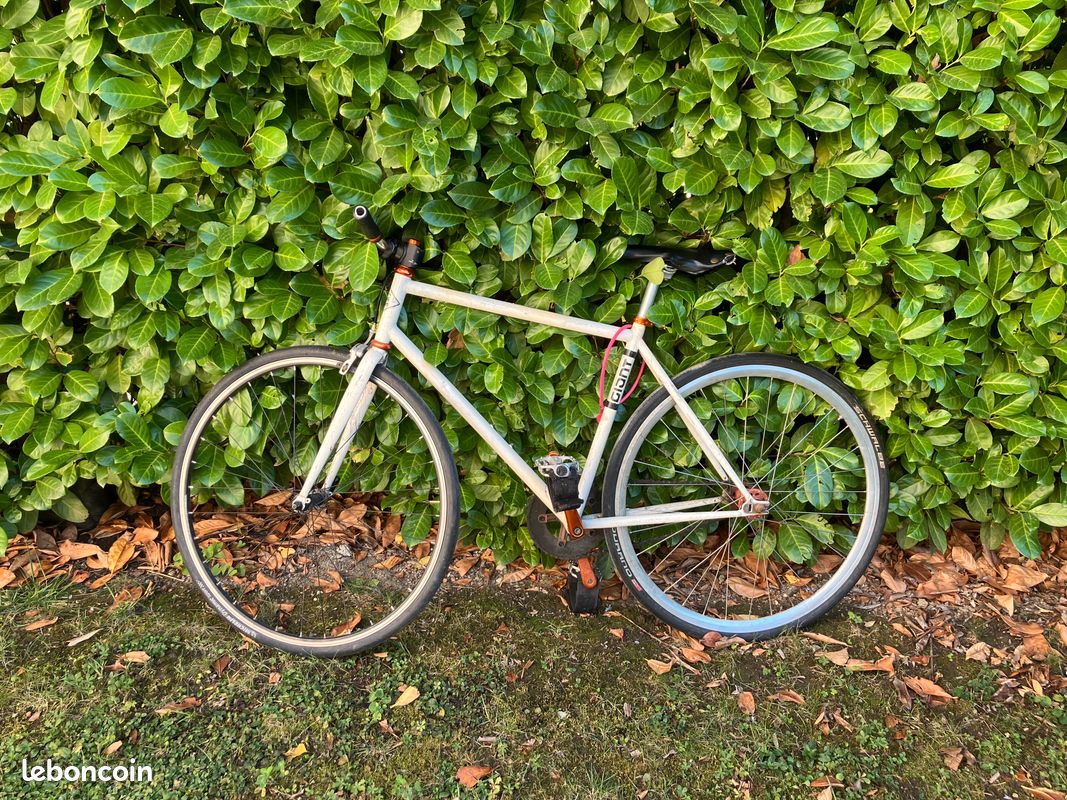 Vélo pignon fixe / fixie – bon état – prêt à rouler (image 1)