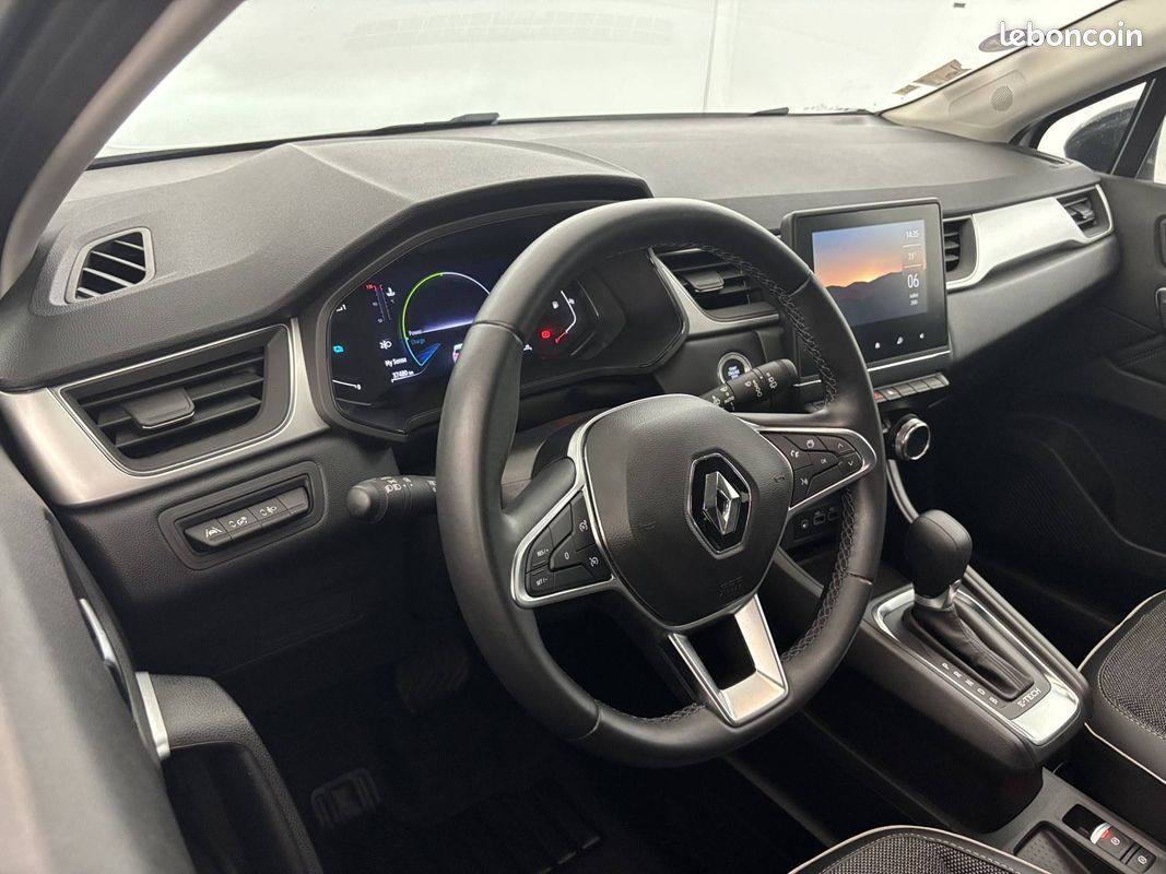 RENAULT Captur E-Tech full hybrid 145 Techno (image 10)
